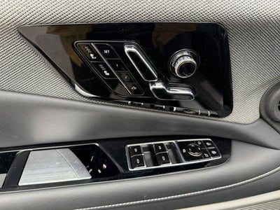 2026 Cadillac OPTIQ 4dr Luxury