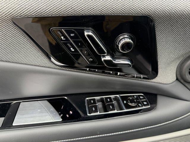 2026 Cadillac OPTIQ 4dr Luxury