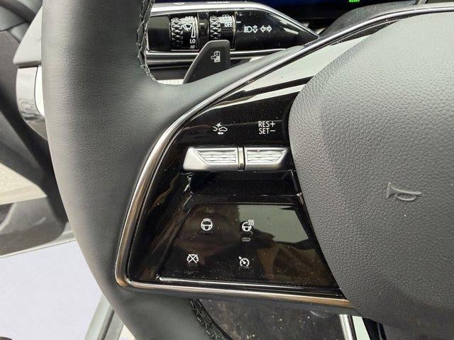 2026 Cadillac OPTIQ 4dr Luxury