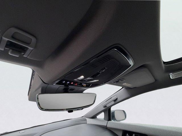 2026 Cadillac OPTIQ 4dr Luxury