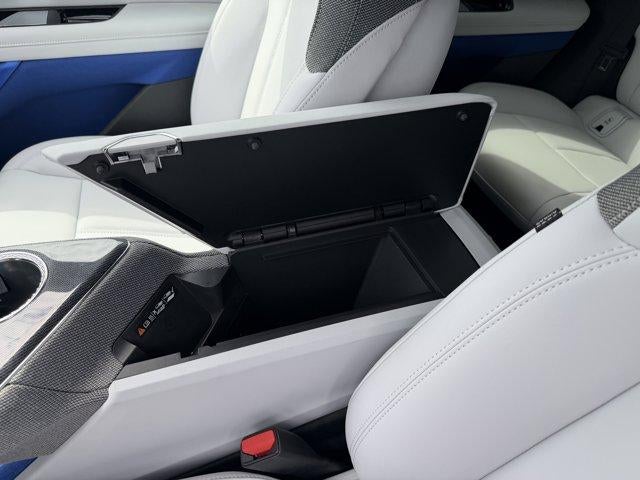 2026 Cadillac OPTIQ Luxury - Photo 28