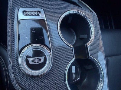 2025 Cadillac OPTIQ Luxury 2