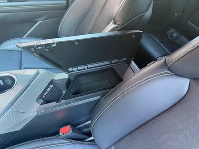 2025 Cadillac OPTIQ Luxury 2