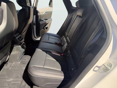 2025 Cadillac OPTIQ Luxury 2