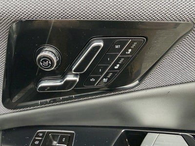 2025 Cadillac OPTIQ Luxury 2