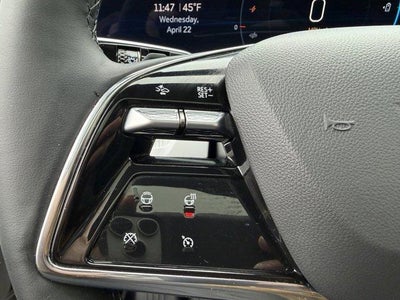 2025 Cadillac OPTIQ Luxury 2