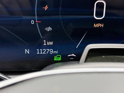 2025 Cadillac OPTIQ Luxury 2