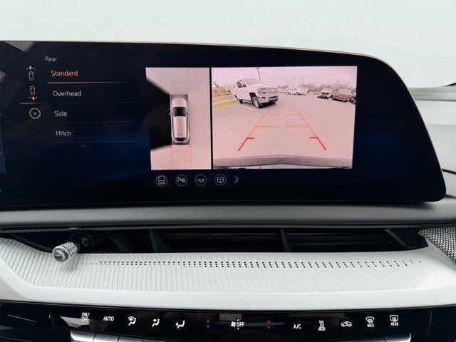 2025 Cadillac OPTIQ Luxury 2