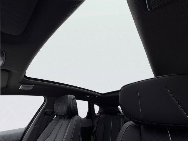 2025 Cadillac OPTIQ Luxury 2