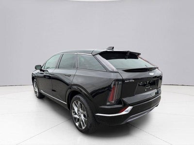 2025 Cadillac OPTIQ Luxury 2