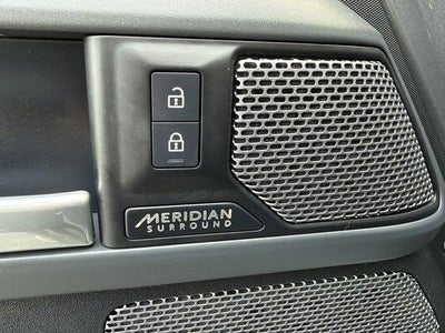 2024 Land Rover Defender X-Dynamic SE