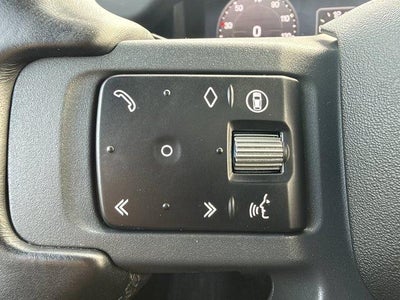 2024 Land Rover Defender X-Dynamic SE