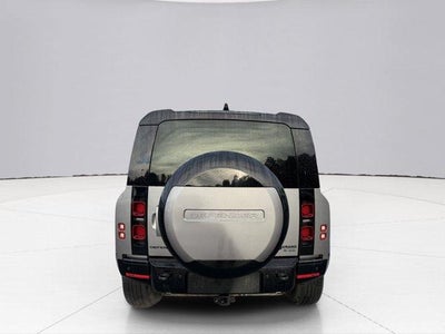 2024 Land Rover Defender X-Dynamic SE
